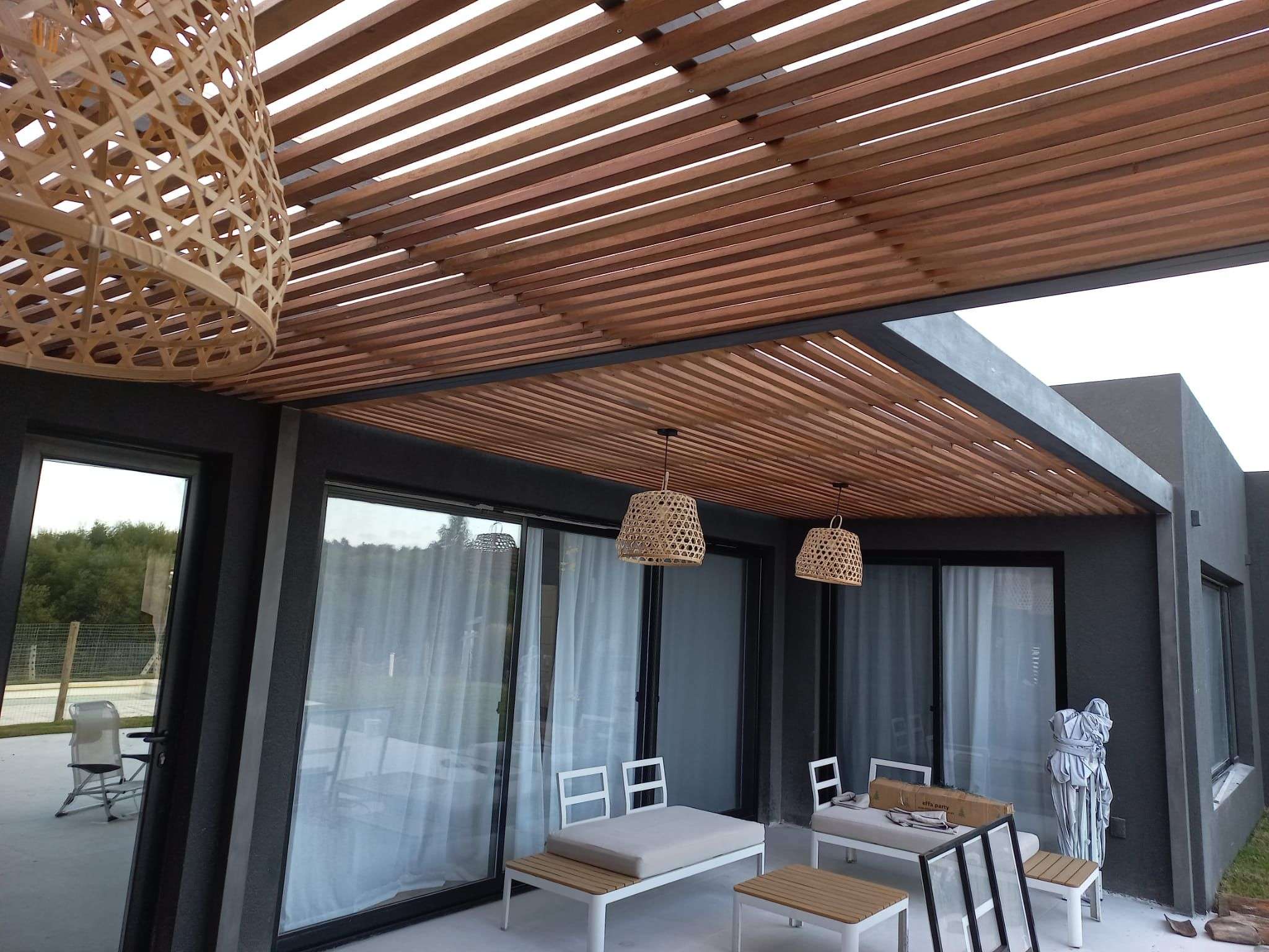 Pérgolas, Decks y Cerramientos – Acqua Garden